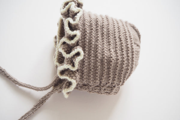 'Narcisse' Bonnet - Stone & Milk - Newborn to 12m - 60% off