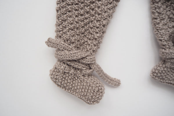 'Cocoon' Leggings with feet - Stone - Newborn