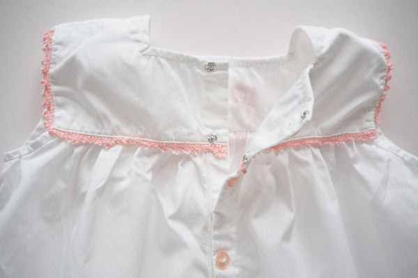 Blouse with pink embroidered flowers - 2y