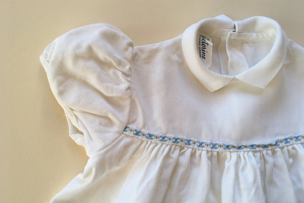 White dress with a blue ribbon - 12/18m