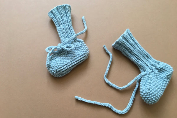 Unique Collection - Set 1 - Booties Light blue & Burgundy - Size 0/6m