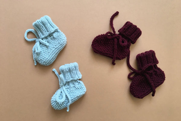 Unique Collection - Set 1 - Booties Light blue & Burgundy - Size 0/6m