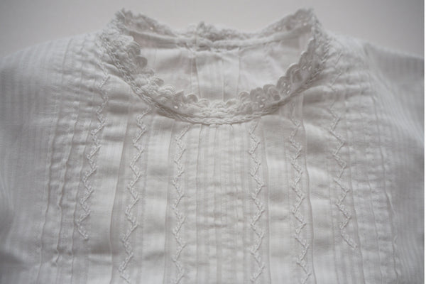 Gorgeous blouse - 12m
