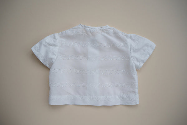 Light blouse with embroidery - 18m