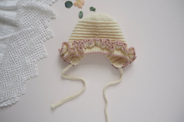 'Narcisse' Bonnet - Rose & Milk - Newborn - 60% off - Last one!