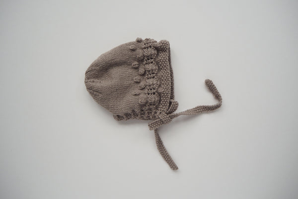 'Manon' bonnet - Stone - Newborn to 12m