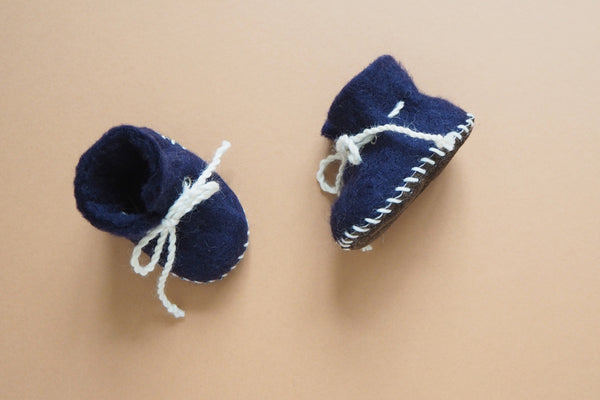 'Finnie' booties by the brand Filzling - Midnight - 0-3m