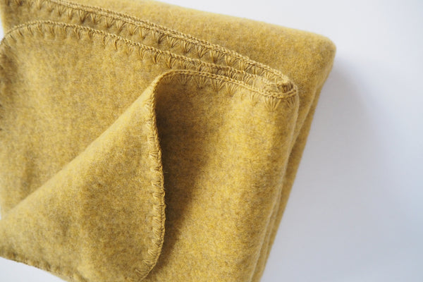 Baby blanket with shell stitch - Organic Merino Wool Fleece - Saffron Melange - 80x100cm - By Engel