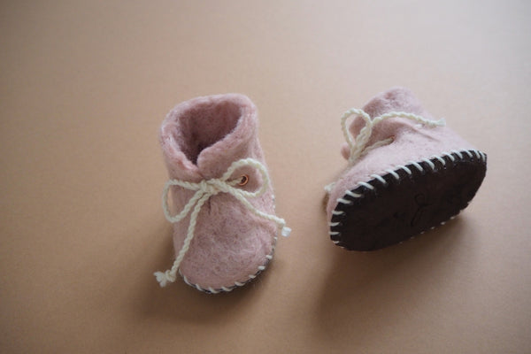 'Finnie' booties by the brand Filzling - Powder Pink - 0-3m