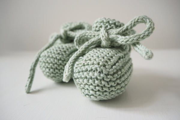 Booties Mimosa - Fig leaves - Newborn to 6m - 40%off