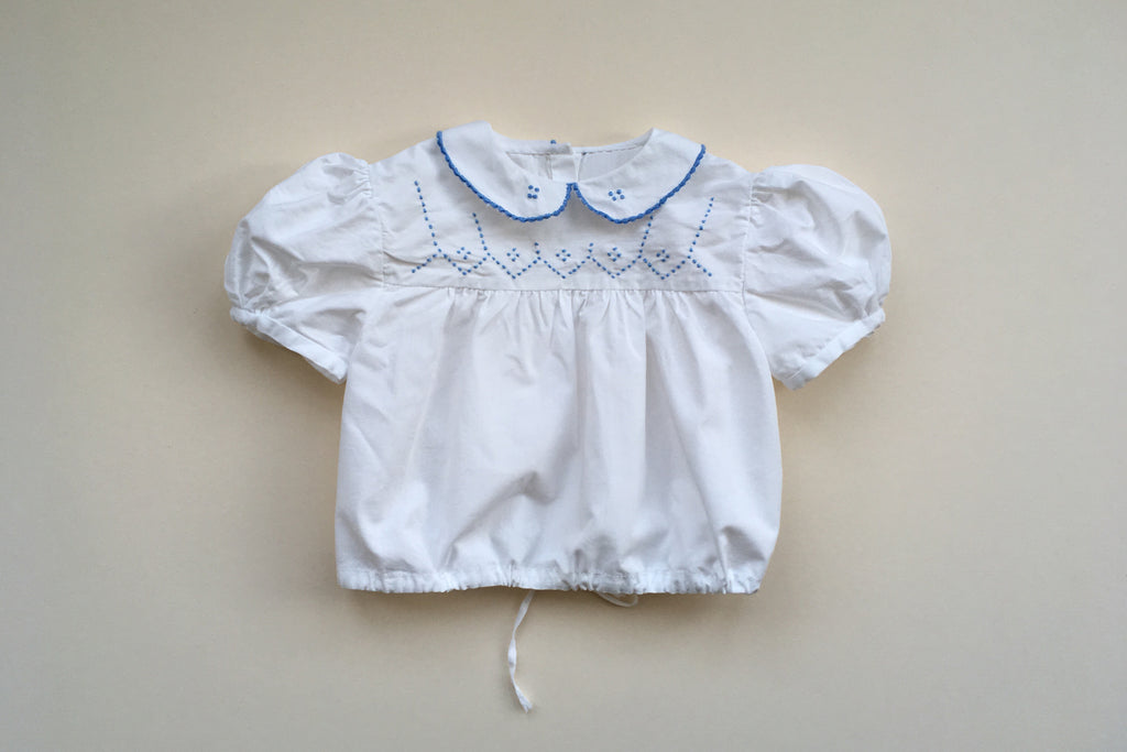 Pretty blouse with blue hand embroidery - 'Lisa' - 18m