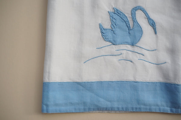 Flat sheet with swans