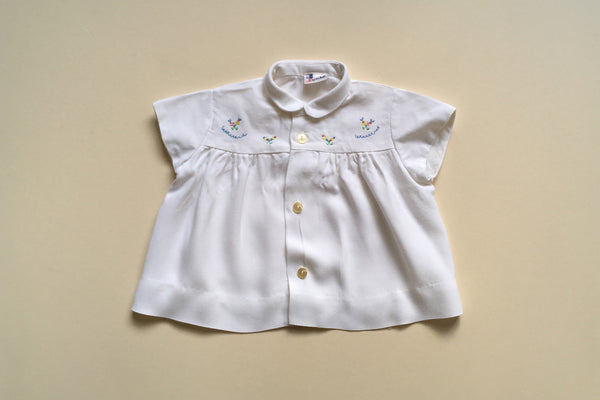 White blouse with Hand-embroidery - 18m